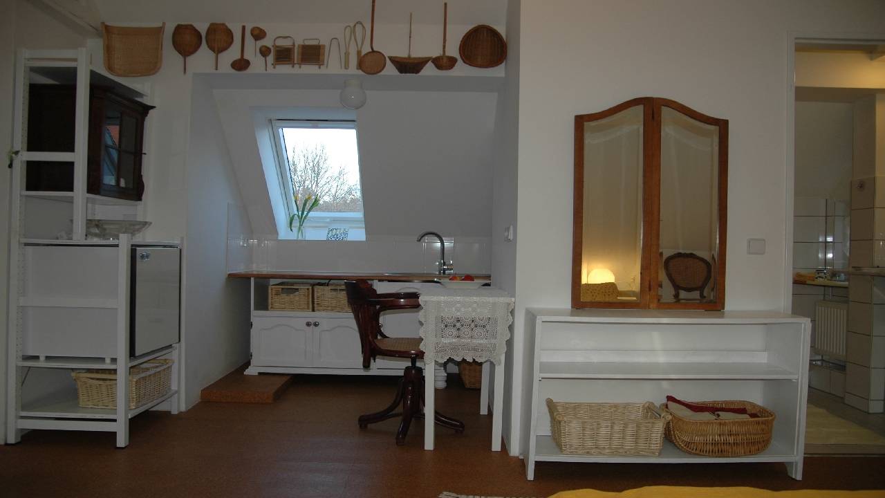 Villa Grete - Küche und Blick ins Bad